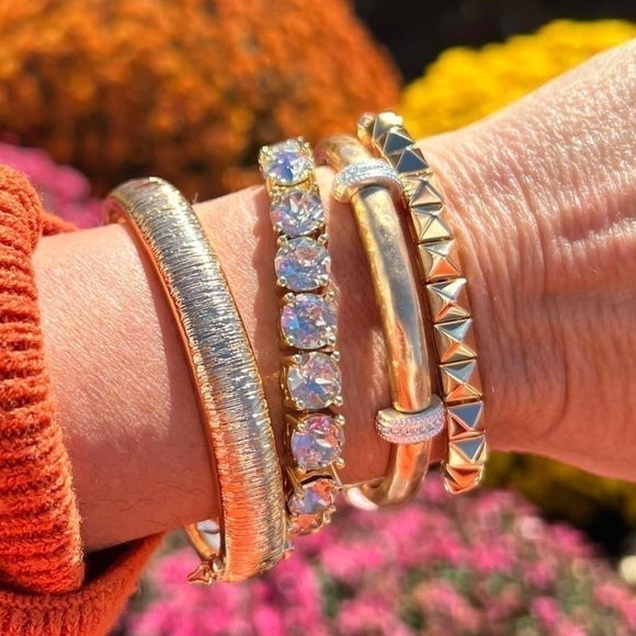 Desire Impression Bracelet - Picture 4 of 4